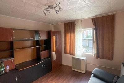 Apartament cu 4 camere decomandat, mobilat în Central - 2