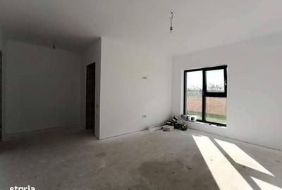 Casă cu 3 camere cu Canalizare în Valu lui Traian - 1