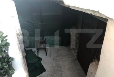 Casă cu 4 camere cu Teren 160 Mp în Schei - 2