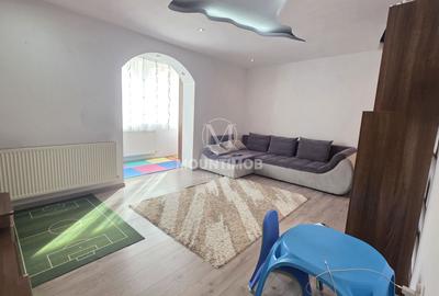 Apartament cu 2 camere decomandat, mobilat în Tractorul - 7