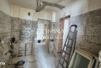 Apartament cu 3 camere semidecomandat în Central