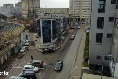 Spațiu comercial, de 1,100 mp, în Central - 12