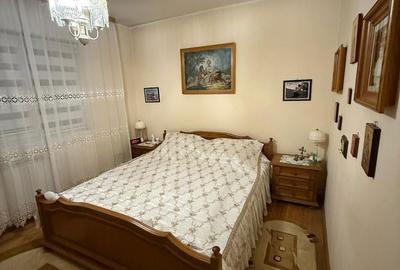 Casă cu 8 camere cu Teren 750 Mp în Central - 4