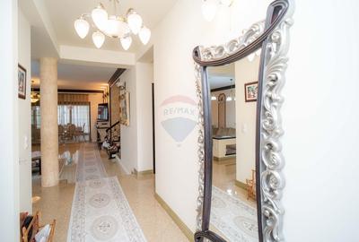 0% Comision - VILA de LUX de vanzare - Cu iaz natural - 3