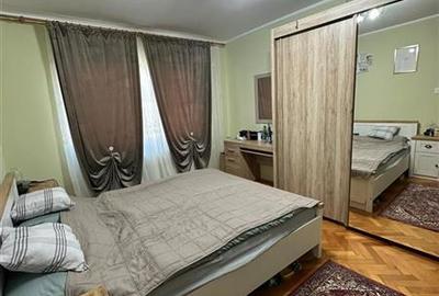Apartament cu 3 camere semidecomandat, mobilat în Circumvalațiunii - 2