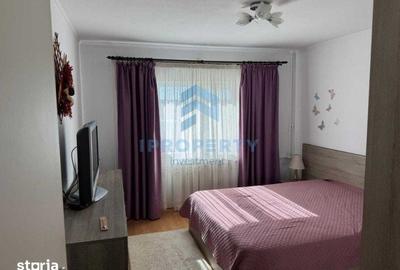 Apartament cu 3 camere decomandat în Drumul Taberei