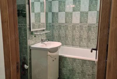 Vand Garsoniera Piata Delfinului, bloc recent reabilitat - 8