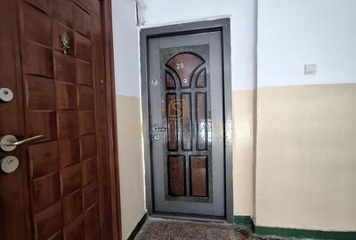 Apartament cu 2 camere decomandat în Apărătorii Patriei - 10