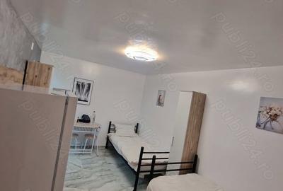 Garsonieră semidecomandată în Central - 1