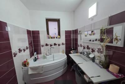 Casă cu 4 camere cu Teren 2700 Mp în Central - 14