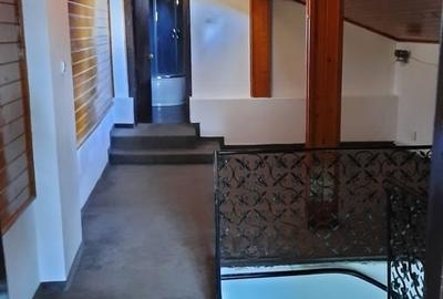 Vila la inchiriere - 6