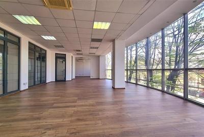 OFERTA !!! Birouri 395 mp, cladire noua Semicentral,parcare privata - 1