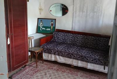 Casă cu 4 camere în Central - 1