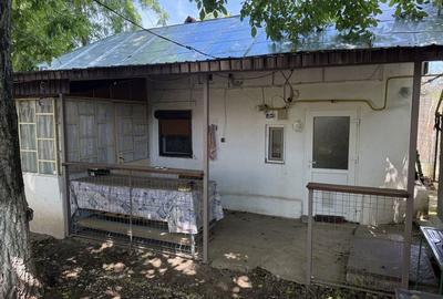 Casă cu 2 camere în Caracal - 2