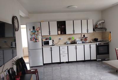 Casă cu 3 camere în Central - 1