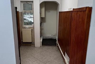 Spațiu comercial, de 34 mp, în Micro 6 - 2