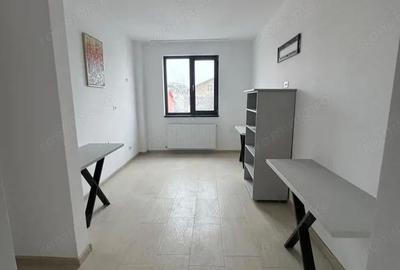 Casă în Apărătorii Patriei - 3