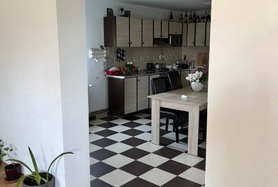 Casă cu 4 camere cu Teren 600 Mp în Adunații-Copăceni