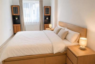 Apartament cu 2 camere semidecomandat, mobilat în Tractorul - 4