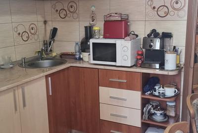Apartament cu 3 camere decomandat, mobilat în Ostroveni - 8