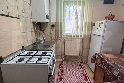 Apartament cu 3 camere semidecomandat în George Enescu