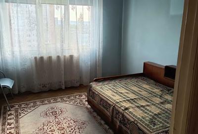 Apartament cu 3 camere decomandat în Craiovița Nouă - 3