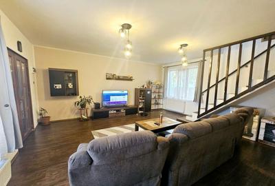 Casa Modernă, curte cu foișor-Mogoșoaia,  Șos. Bucuresti-Targoviste - 6