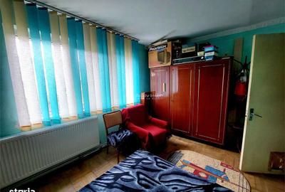 Apartament cu 3 camere semidecomandat în Micro 14 - 3