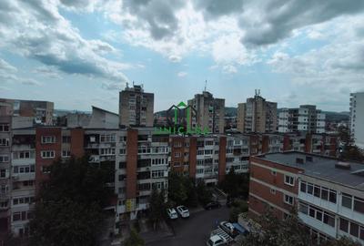 Apartament cu 3 camere decomandat în Central - 15