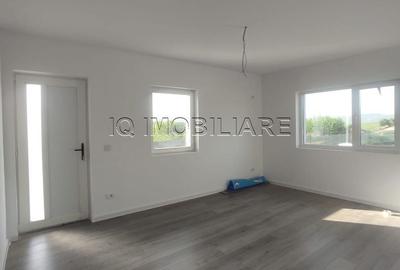 Casă cu 3 camere în Ciurbești - 6