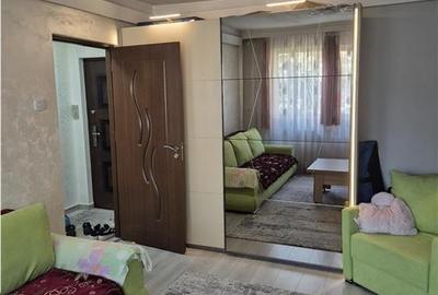 Garsoniera decomandata in bloc de apartamente Astra - 2