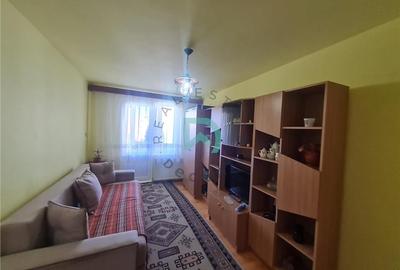 Garsonieră decomandată în Astra - 7