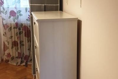 Apartament cu 3 camere semidecomandat în Lujerului