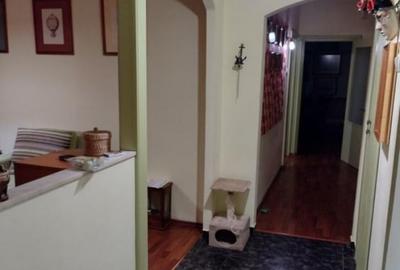 DE VANZARE-APARTAMENT 4 CAMERE-ALEXANDRU CEL BUN - 4