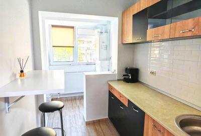 Garsonieră decomandată în Micro 20