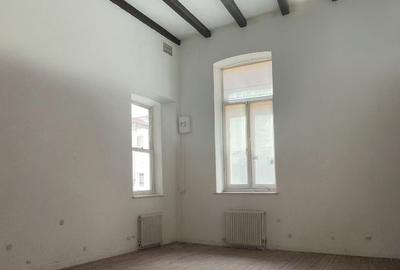 KOGALNICEANU-IZVOR, FACULTATEA DE DREPT KOGALNICEANU-IZVOR, FACULTATEA DE DREPT - 13