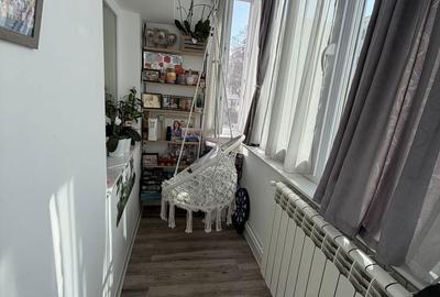 Apartament cu 4 camere decomandat în Central