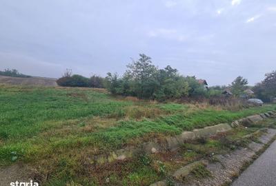 Teren de 9200 mp, în Itești - 1