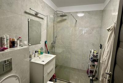 Apartament cu 2 camere în Andrei Mureșanu