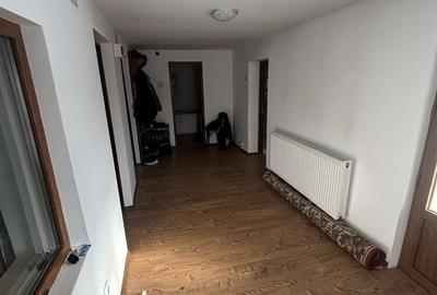 Casă cu 3 camere în Schitu Golești - 2