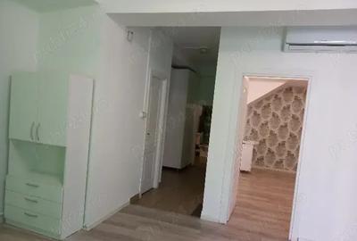 Spațiu comercial, de 30 mp, în Central - 4