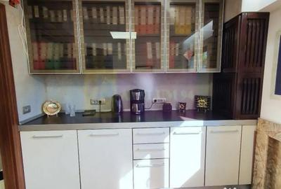 Apartament cu 3 camere decomandat în Central - 2