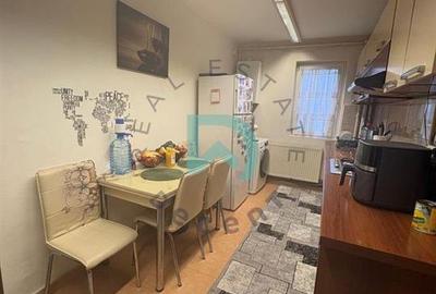 Apartament cu 2 camere semidecomandat, mobilat în Bartolomeu - 3