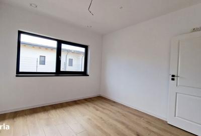 Casă cu 3 camere în Tâncăbești - 2