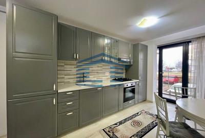 Apartament cu 2 camere semidecomandat, mobilat în Tractorul - 2