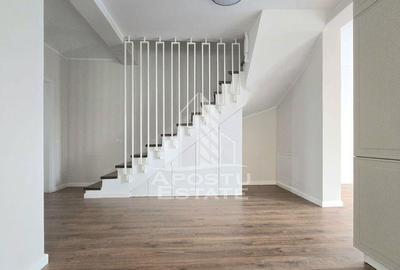 Duplex 5 camere, 3 locuri de parcare, Mosnita Noua - 1