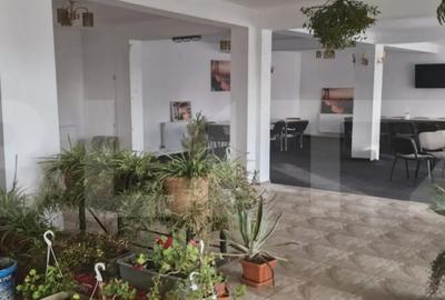 Spațiu comercial, de 200 mp, în Central - 5