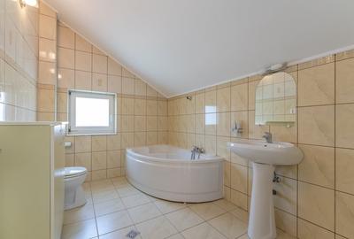 Duplex cu 6 camere cu Canalizare în Brebina - 14