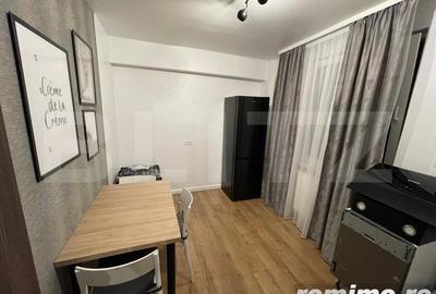 Apartament cu 2 camere decomandat în P-ța Victoriei - 4