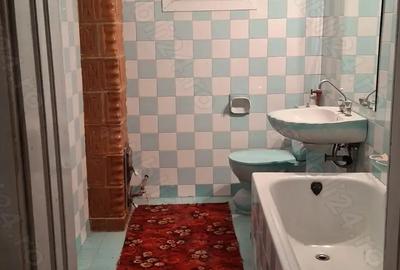 Casă cu 6 camere cu Teren 740 Mp în Mehala